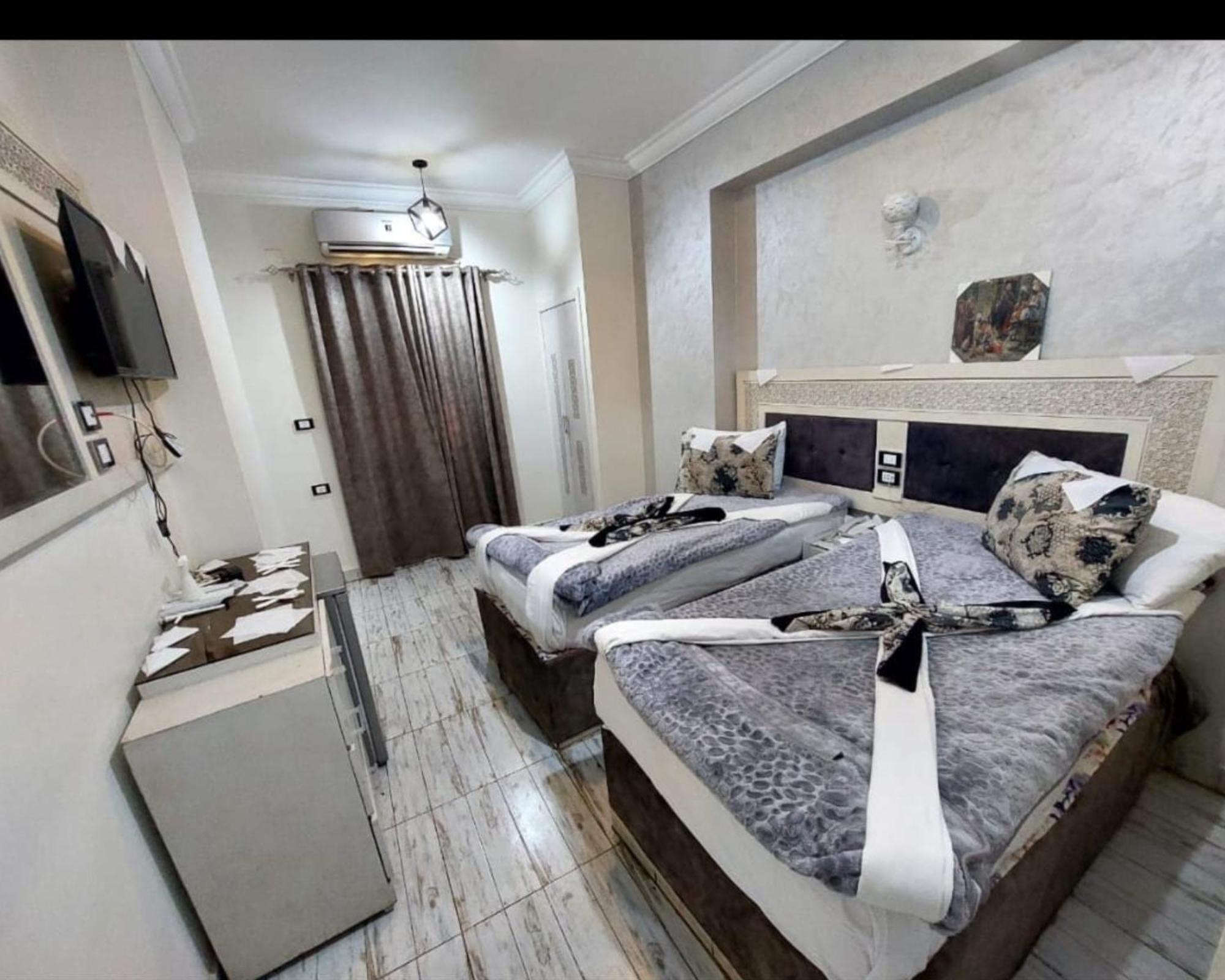 Al Amir Palace Hotel Suwhaj Buitenkant foto